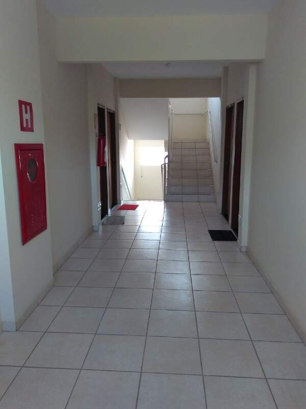 Apartamento à venda com 2 quartos, 56m² - Foto 2